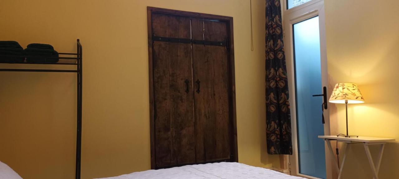 Room With Luxury Private Bathroom & Independent Entrance Near Tube Лондон Екстер'єр фото